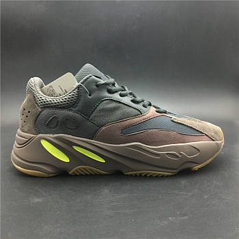 Adidas Yeezy Boost 700 Mauve Carbon Gray  EE9614