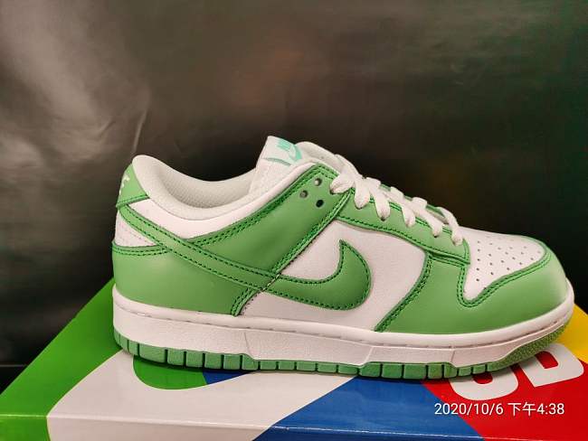  Nike SB Dunk Low Green  CU1726-188 - 1