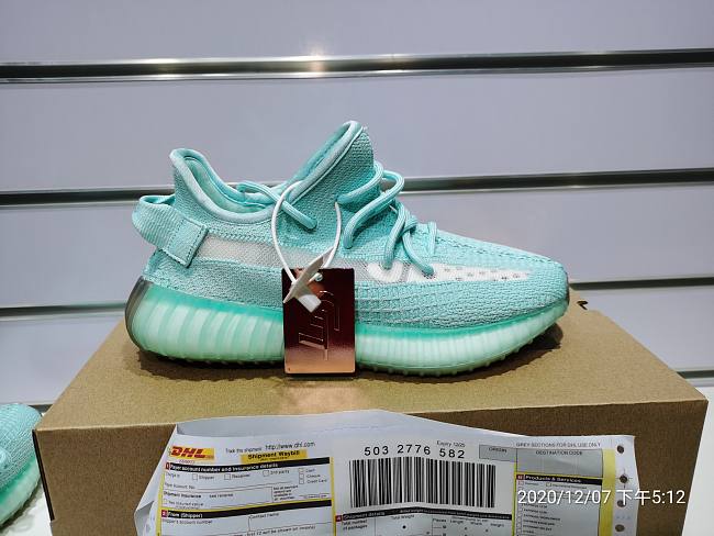 yeezy boost 350 light blue