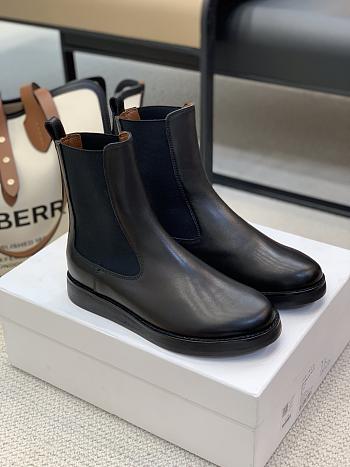 THE ROW Classic Chelsea Boots 212359M223000