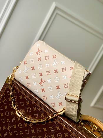 Louis Vuitton Coussin bag PM M22398 26x20x12cm